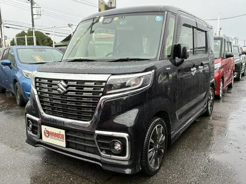 Suzuki Spacia Custom