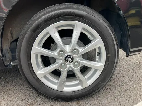 Toyota Pixis Mega