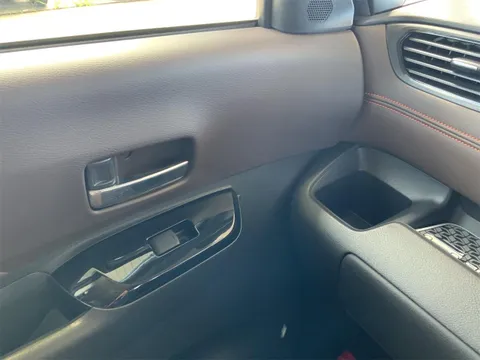 Mitsubishi eK X Space