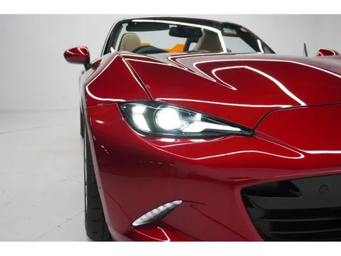 Mazda MX-5 (Roadster)