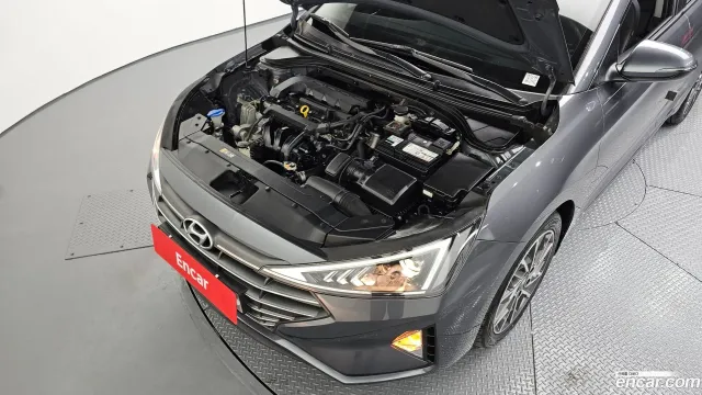 Hyundai Elantra (Avante)