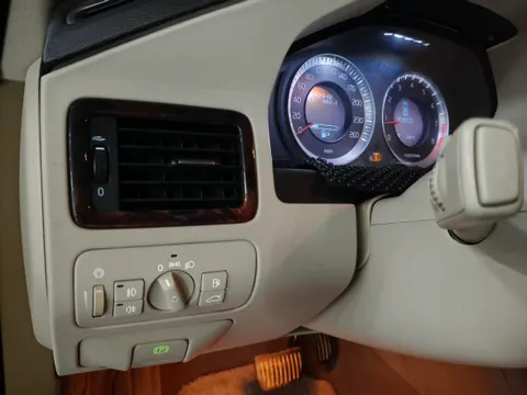 Volvo S80L
