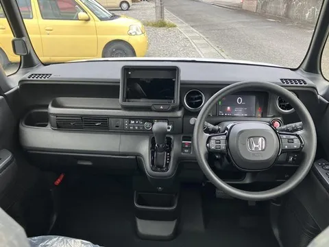 Honda N-BOX Custom
