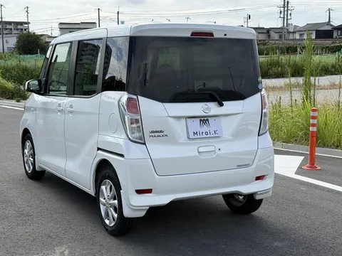 Nissan Dayz Roox