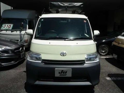 Toyota TownAce Van