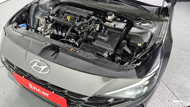 Hyundai Elantra (Avante)