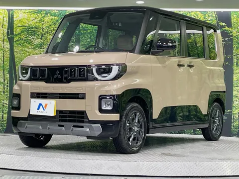 Mitsubishi Delica Mini