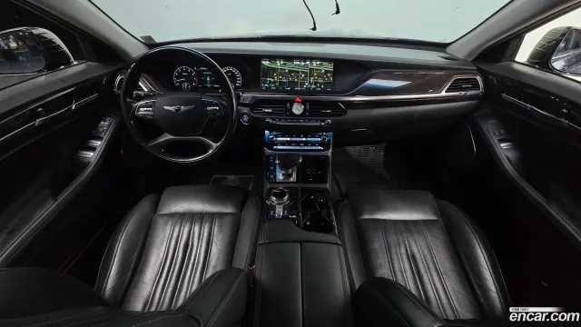 Genesis G90 (EQ900)