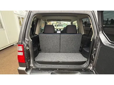 Nissan KIX