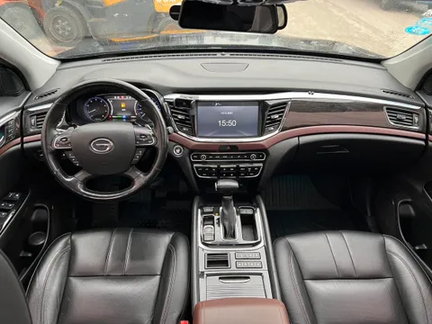 Gac GS8