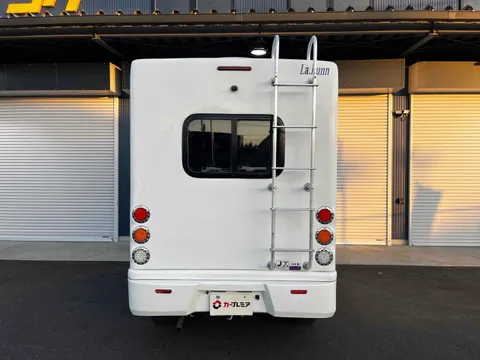 Mazda Scrum Truck
