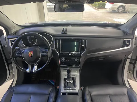 Roewe RX5