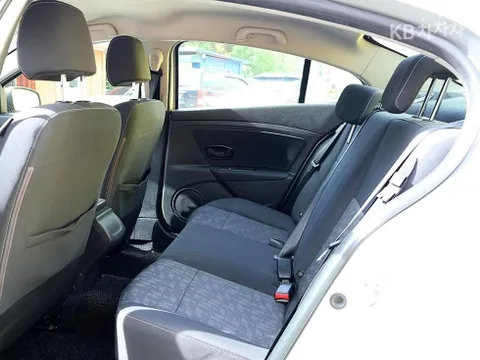 Renault SM3