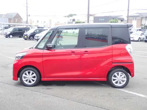 Nissan Dayz Roox