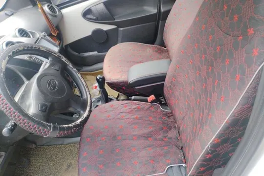 BYD F0