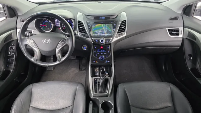 Hyundai Elantra (Avante)