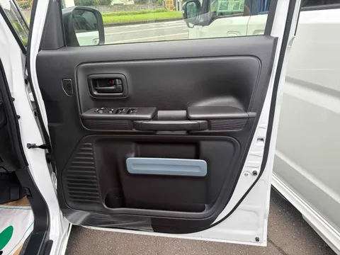 Suzuki Spacia Base