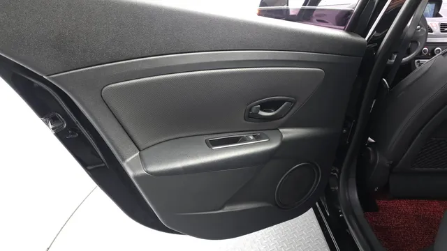 Renault SM3