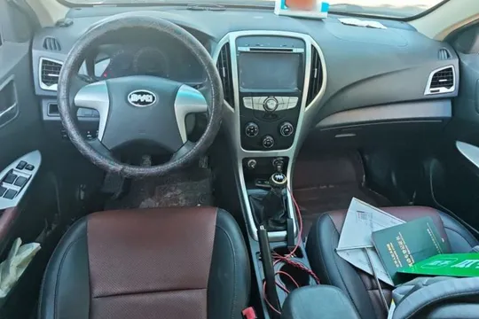 BYD F3