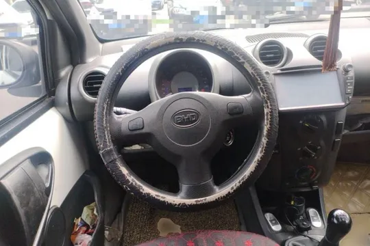 BYD F0