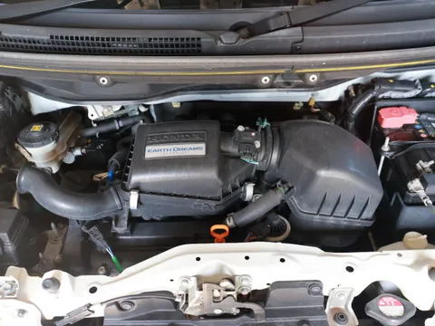 Honda N-BOX Slash
