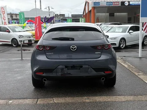 Mazda MAZDA3 Fastback
