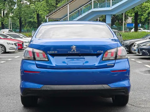 Peugeot 408