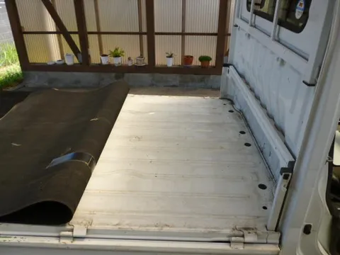 Mazda Scrum Truck