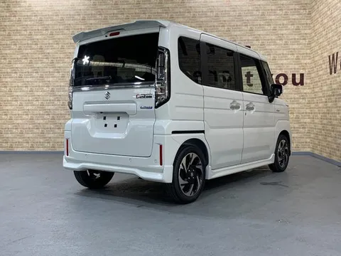 Suzuki Spacia Custom