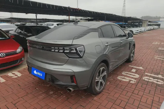 Lynk & Co Lynk & Co 05