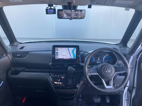 Mitsubishi eK X Space