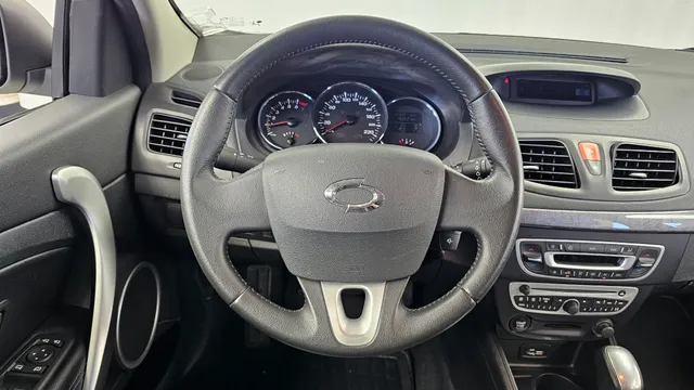 Renault SM3