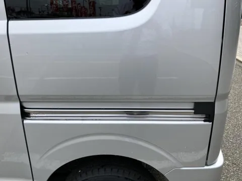 Nissan Clipper Van