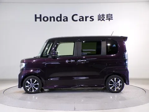 Honda N-BOX Custom