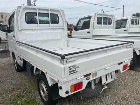Nissan Clipper Truck
