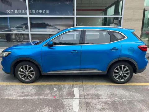 MG HS