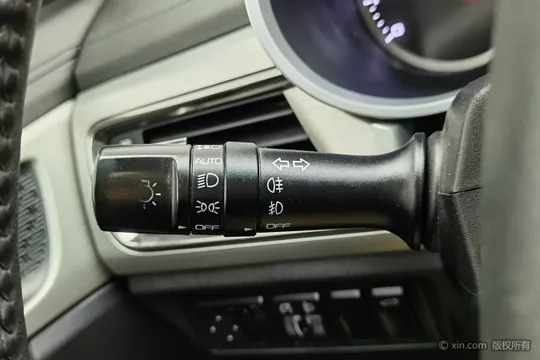 Geely Emgrand GL