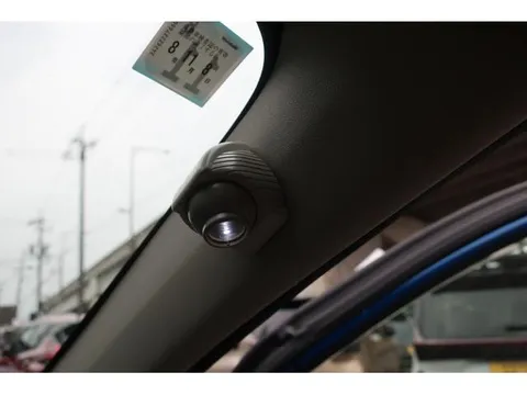 Subaru R2