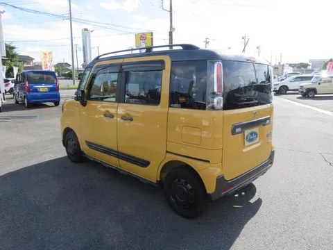 Suzuki Spacia Gear