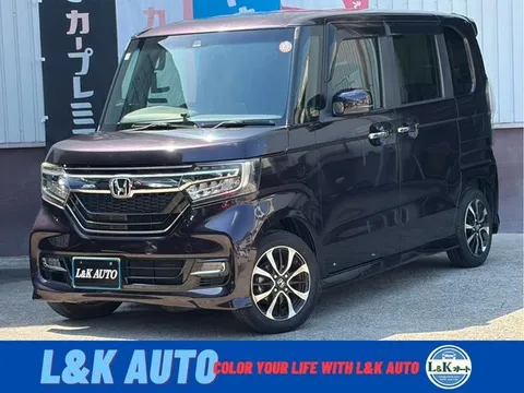 Honda N-BOX Custom