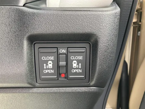 Honda N-BOX Joy
