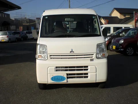 Mitsubishi Minicab Van