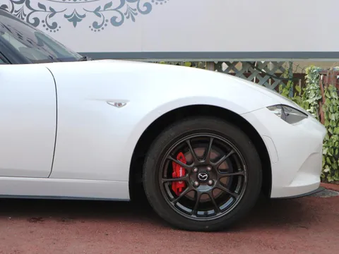 Mazda MX-5 (Roadster)