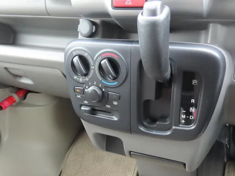 Nissan Clipper