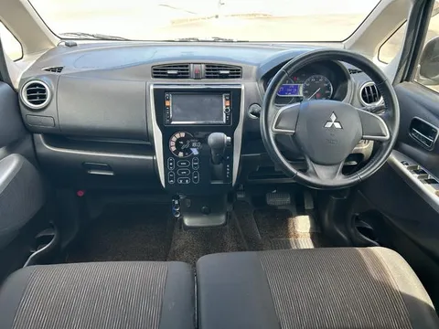 Mitsubishi eK Custom