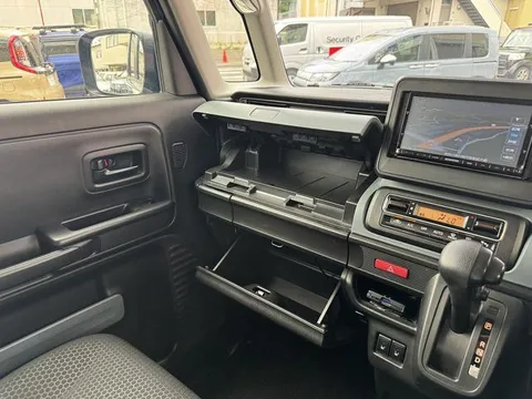 Suzuki Spacia Base