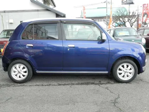 Daihatsu Mira Gino