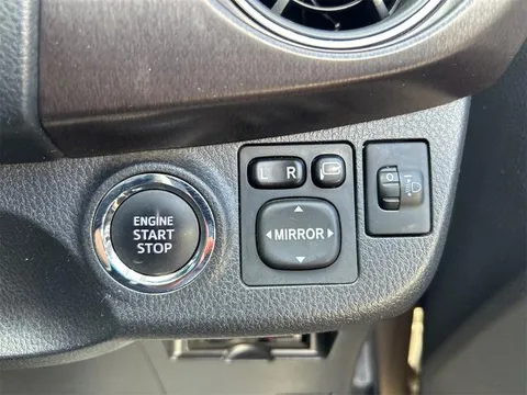 Toyota Yaris (Vitz)