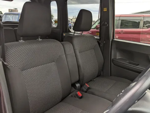 Toyota Pixis Mega