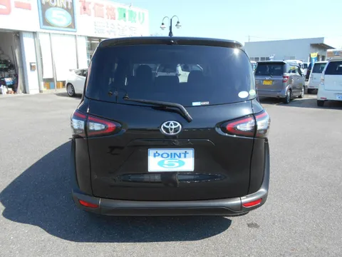 Toyota Sienta